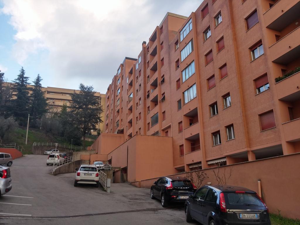 Accogliente E Ospitale B&B Perugia Bagian luar foto