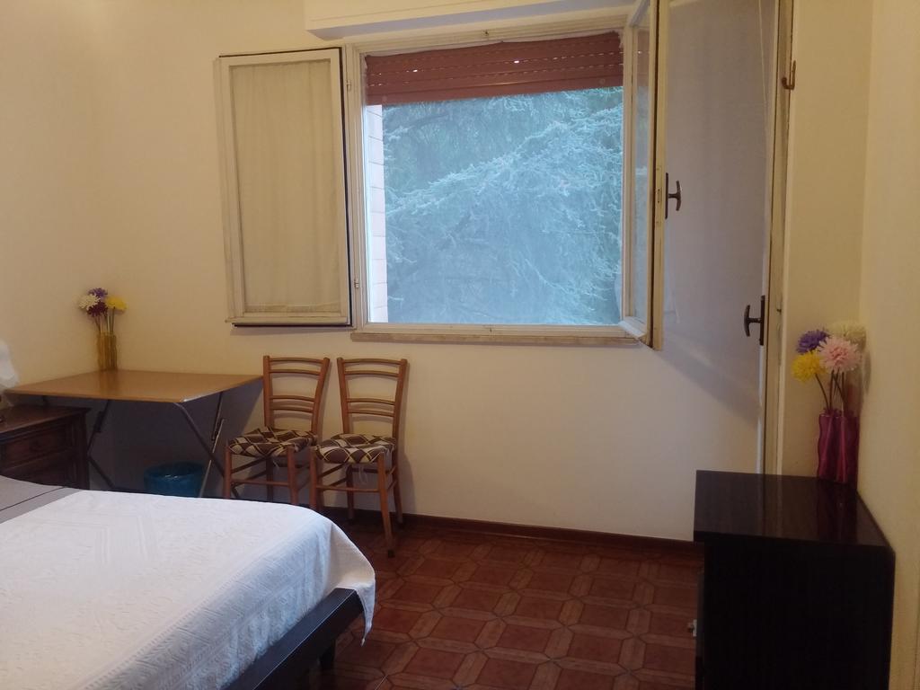 Accogliente E Ospitale B&B Perugia Bagian luar foto